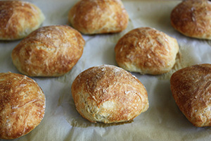 No Knead Crusty Rolls