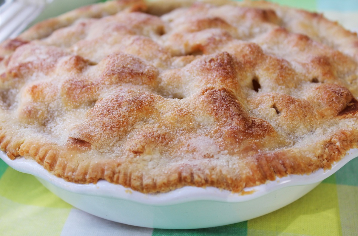 homemade apple pie with easy oil crust