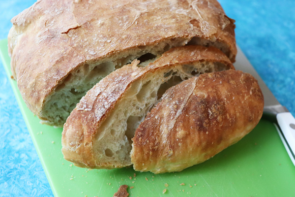 Dutch Oven No Knead Bread (with perfect crusty crust!) - Bowl of Delicious