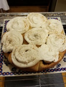 cinnamon rolls with whipped cream cheese frosting