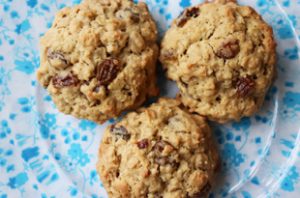 Oatmeal and Raisins Cookies