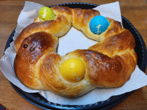 easter-bread-jenny-can-cook